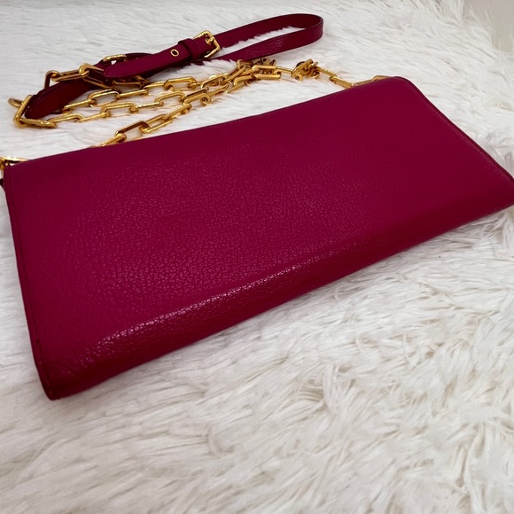 Miu Miu wallet on chain Peonia Pink leather - Picture 2 of 12